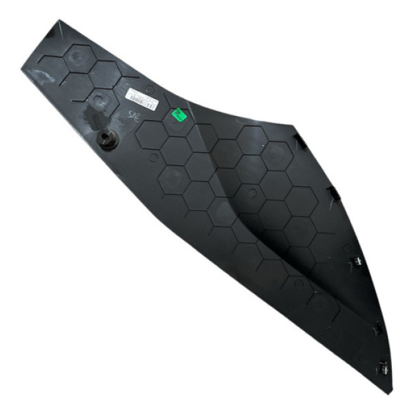 Acabamento Coluna Lateral Direito Console Tracker 2023