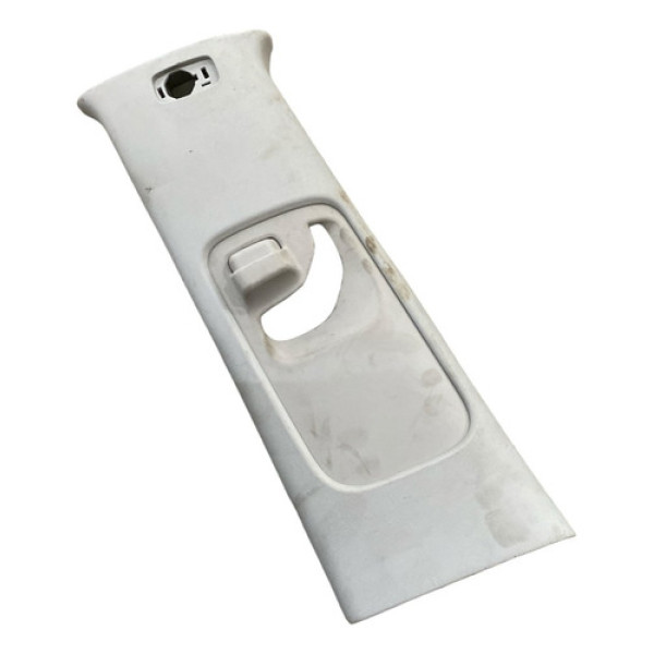 Acabamento Coluna Superior Esquerdo Tracker 2020-2023 Usado