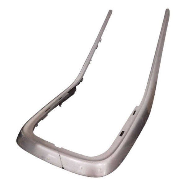 Moldura Trambulador Console Gm Chevrolet Tracker 2020 2024