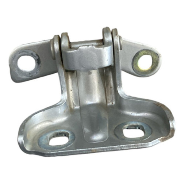 Dobradiça Inferior Porta Dianteira Direita Tracker 2021-2022