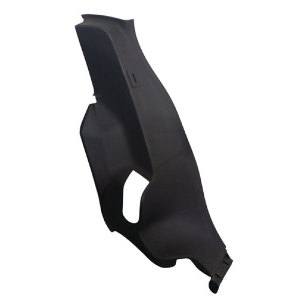 Acabamento Lateral Traseiro Esquerdo Chevrolet Onix 2024