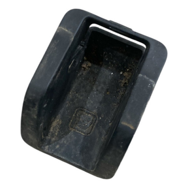 Acabamento Isoflix Banco Traseiro Tracker 2020-2023 Usado