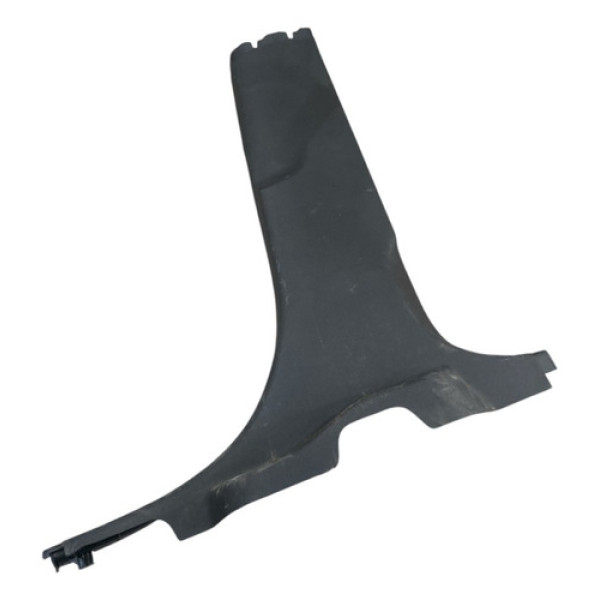 Acabamento Coluna Traseira Direita Tracker 2021-2024 Usado