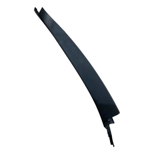 Acabamento Traseiro Direito Toyota Corolla 2020-2023