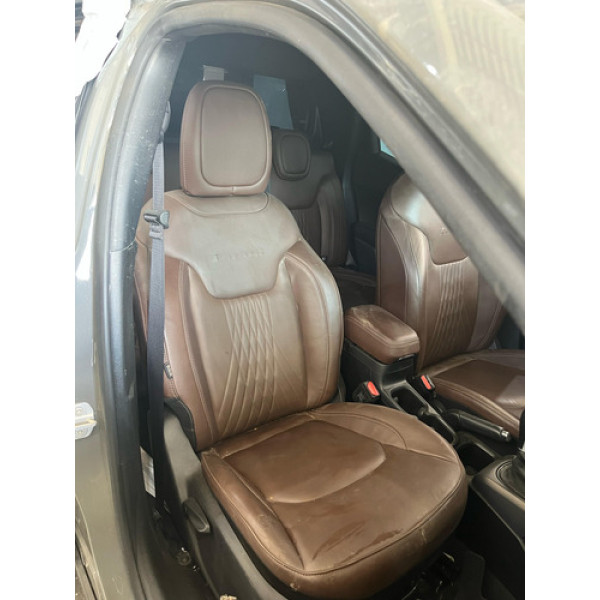 Banco Dianteiro Direito Fiat Toro Original