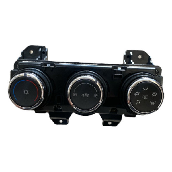 Comando Controle De Ar Chevrolet Tracker 2021-2023 Usado