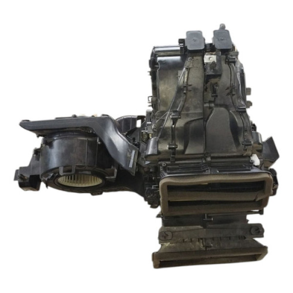 Caixa Ar Condicionado Fiat Toro Ultra 2.0 2016 A 2020